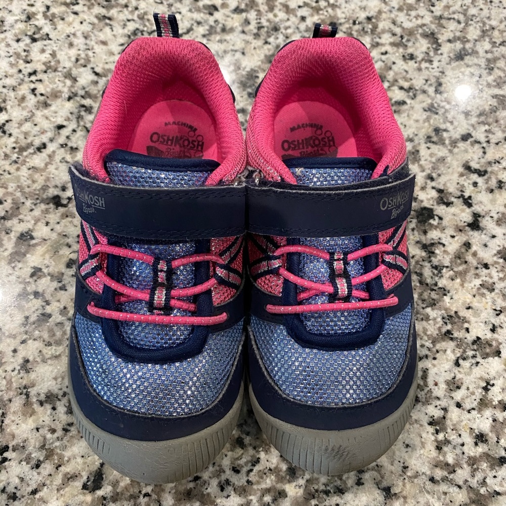 Osh Kosh Bump Toe - Toddler 11